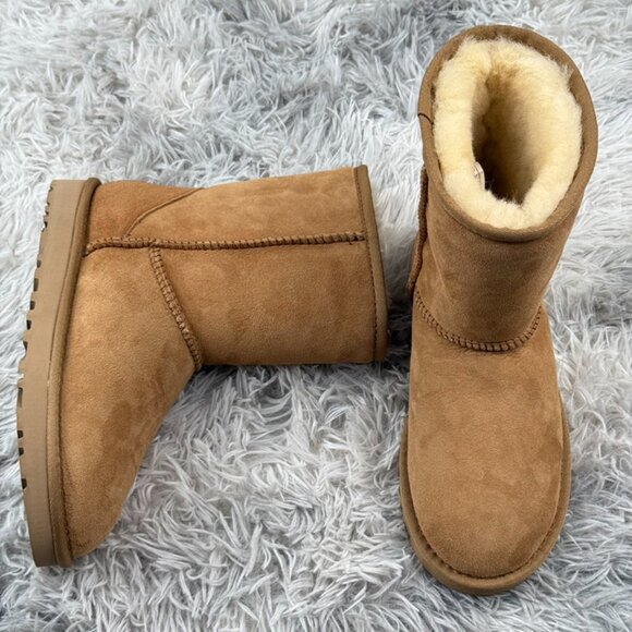 UGG Fur And Leather Snow Boots - Picture 3 of 9